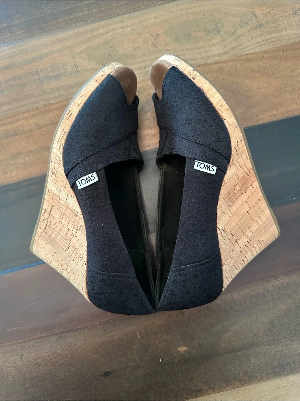 Toms black canvas